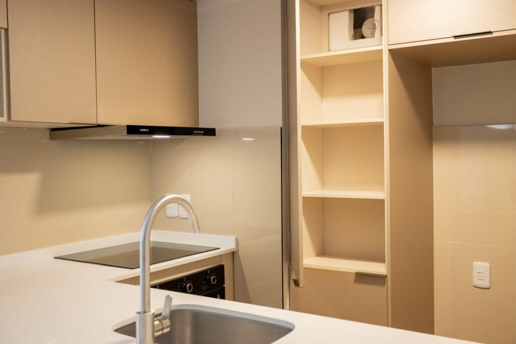 Unidad showroom Delta Sur – Cocina, detalle