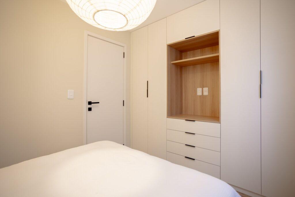 Unidad showroom Delta Sur – Dormitorio principal, placard